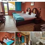 Hotel Niko's *